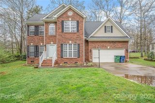 2142 Redwood Drive