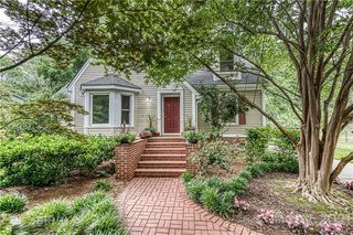 2313 Knickerbocker Drive
