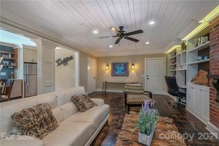 161 Melrose Avenue Unit 4