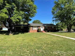 207 Smith Grove Road