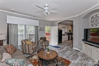 40 Pharis Place