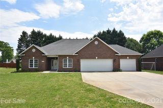 508 Rock Barn Road NE