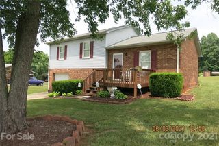 2132 Essex Street Unit 82