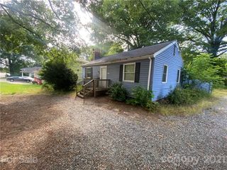 311 Hoskins Road