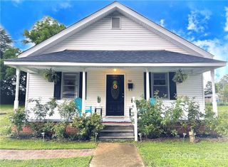 306 2nd Street