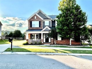 8206 Stourhead Gardens Lane