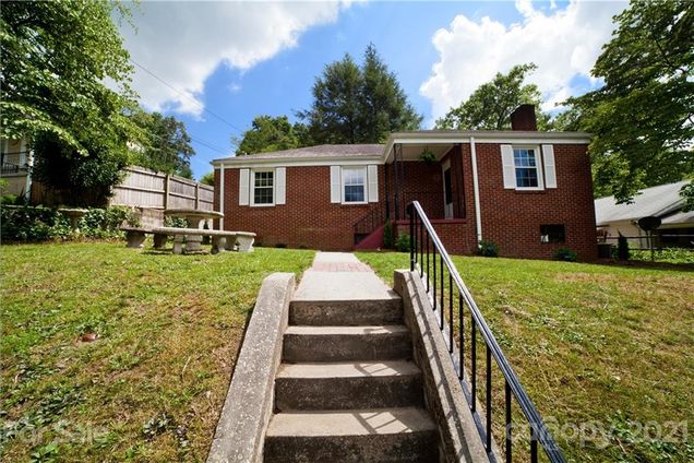 538 Alta Vista Lane Hendersonville, NC House Sold - Photo 1 of 1. Opens carousel modal