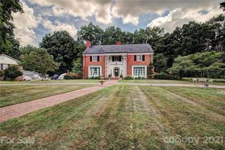 406 S Elm Street