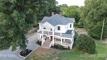 415 White Street
