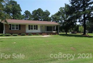 704 Rolling Meadow Road