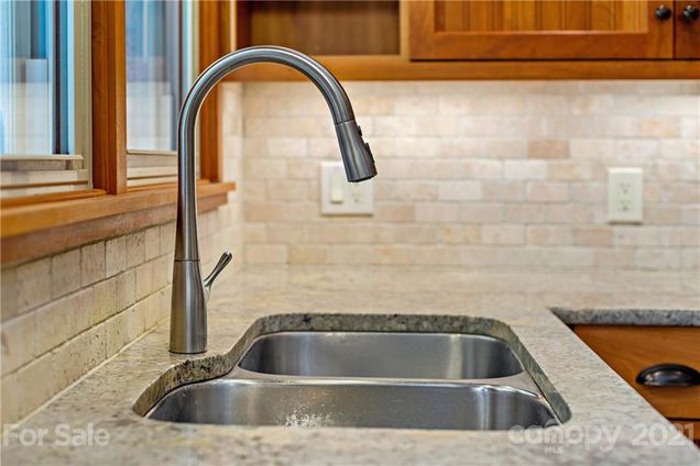 508 Riverbend Dr Marion Nc Estately Mls