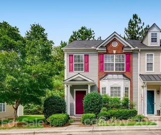 3567 Creeping Flora Lane