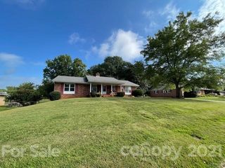 121 Windover Drive