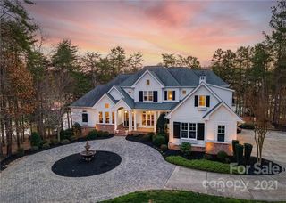 124 Brownstone Drive