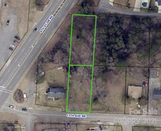 1015 13th Avenue NE Unit & Lot Behind 1015 13th