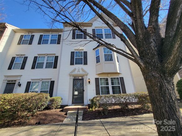 9323 Lenox Pointe Drive