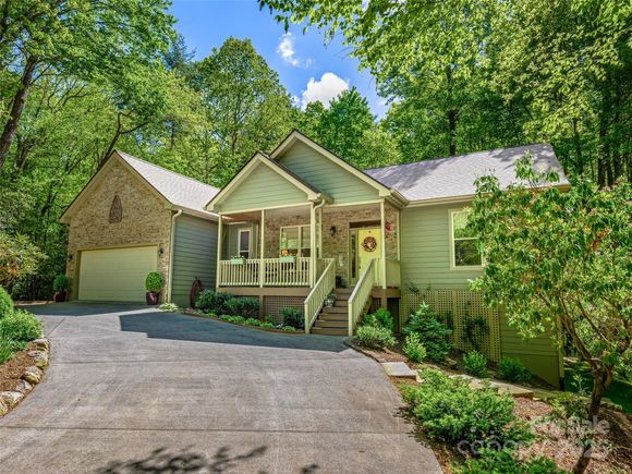 977 Salola Lane