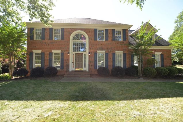 9901 Lariat Court Huntersville, NC House Active - Photo 1 of 36. Opens carousel modal