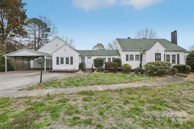 1146 Rogers Road