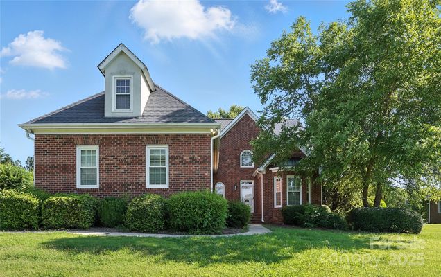 104 Fairwind Court