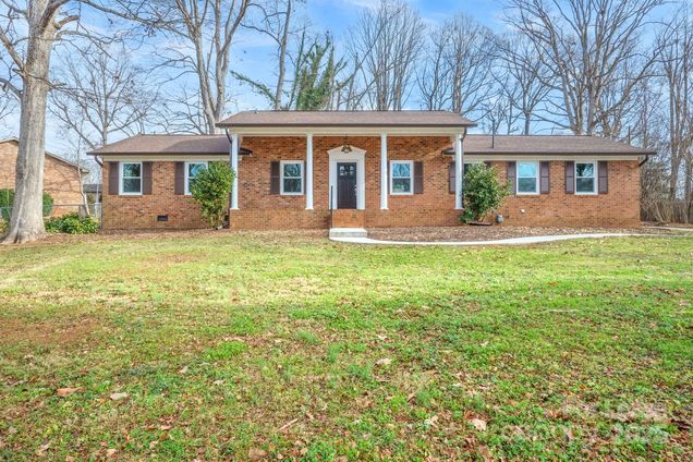 1254 Huckleberry Drive Lincolnton, NC House Active - Photo 1 of 26. Opens carousel modal