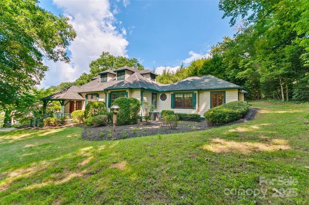 419 Country Club Drive
