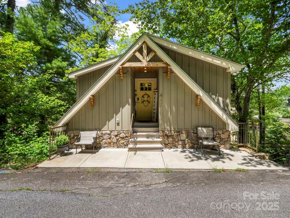 417 Tryon Bay Circle