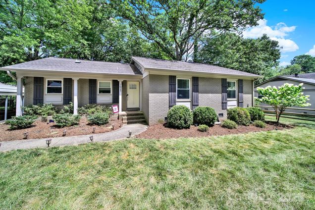 7523 Thorncliff Drive