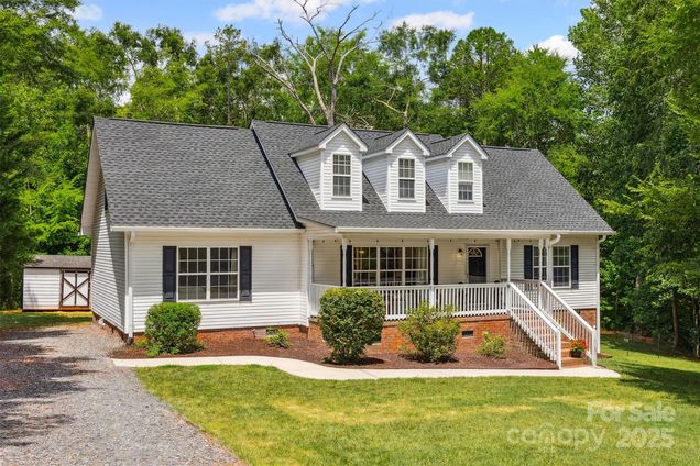 1641 Bowater Road