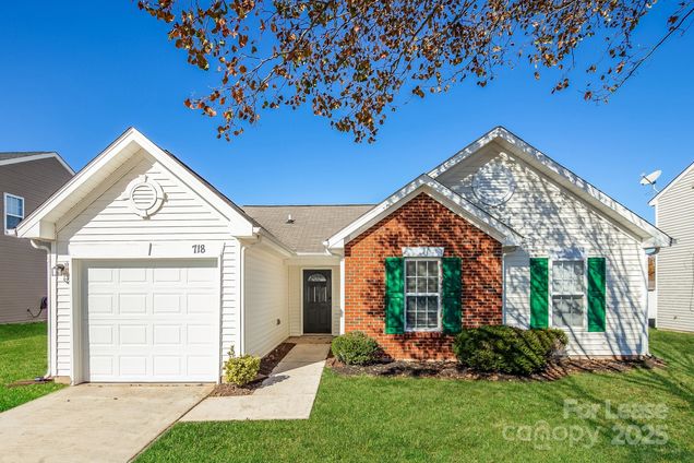 718 Aberdeen Glen Place Charlotte, NC House Active - Photo 1 of 16. Opens carousel modal