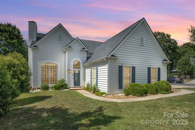 11330 Livingston Mill Road Charlotte, NC House Active - Photo 1 of 39. Opens carousel modal