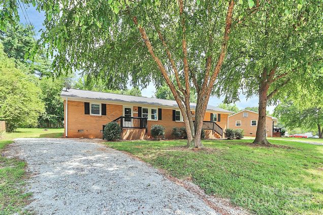 610 Temple Street Kings Mountain, NC Apartment Active - Photo 1 of 17. Opens carousel modal