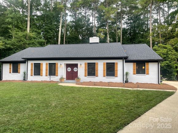 4704 Autumn Leaf Lane