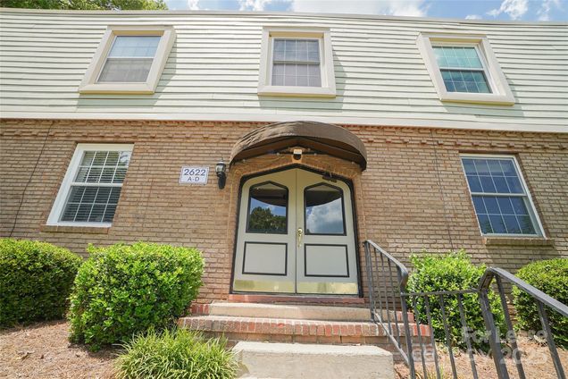 2622 Park Road Unit A Charlotte, NC Condo Active - Photo 1 of 14. Opens carousel modal