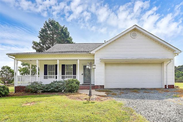 6812 Sugar And Wine Road