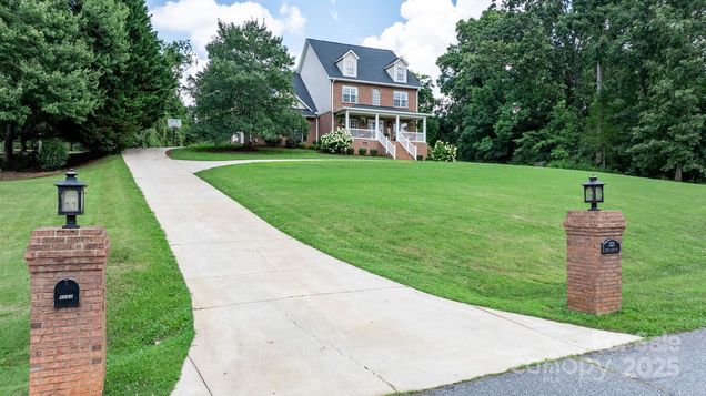 1221 Willow Creek Drive