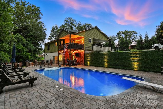 88 Pinewood Road