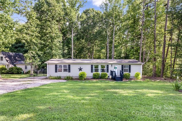 615 Red Leaf Lane