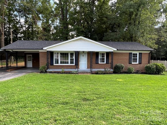 325 Briarcliff Drive Kannapolis, NC House Active - Photo 1 of 25. Opens carousel modal
