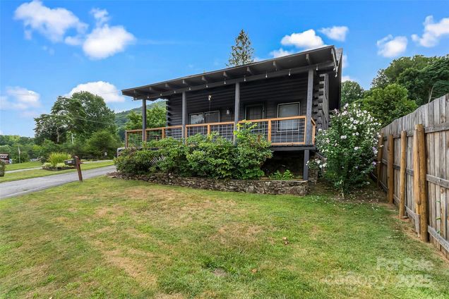 1623 Soco Road Maggie Valley, NC House Active - Photo 1 of 29. Opens carousel modal