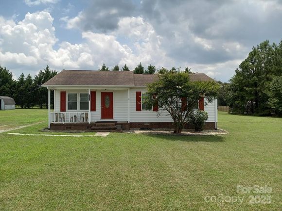 2125 London Road Mooresville, NC House Active - Photo 1 of 37. Opens carousel modal