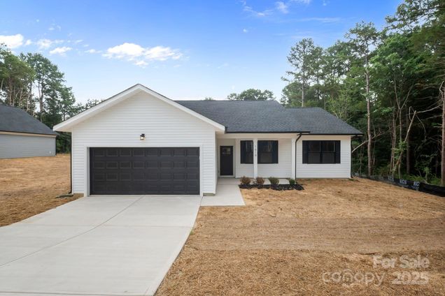 1619 Chambers Avenue Kannapolis, NC House Active - Photo 1 of 21. Opens carousel modal