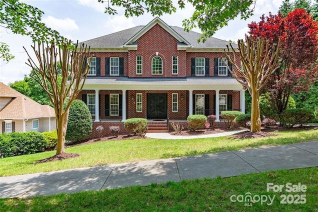 1009 Brookline Drive Huntersville, NC House Active - Photo 1 of 1. Opens carousel modal