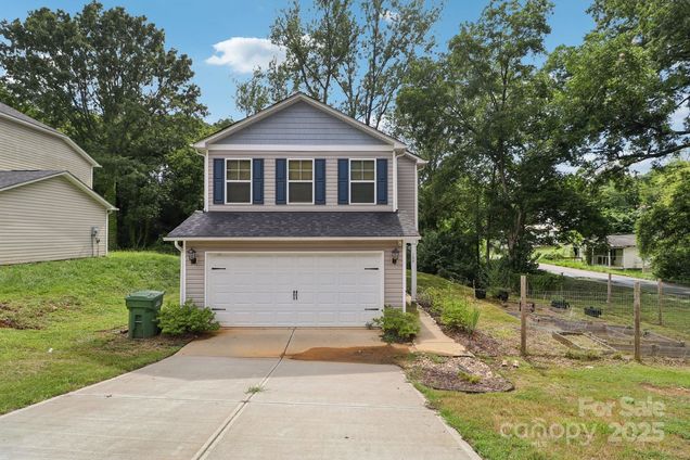 100 S Gregory Street