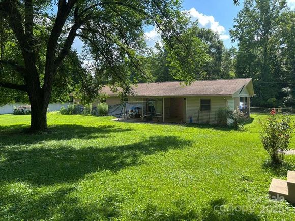 2910 Floral Drive