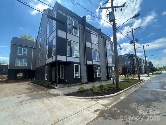 111 Verbena Street NE Unit 10