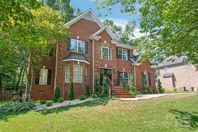 1008 Potters Bluff Road
