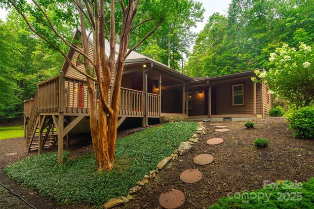 3443 Valley Drive