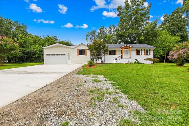 110 Par Drive Salisbury, NC House Active - Photo 1 of 22. Opens carousel modal