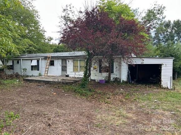 513 Boss Moore Road